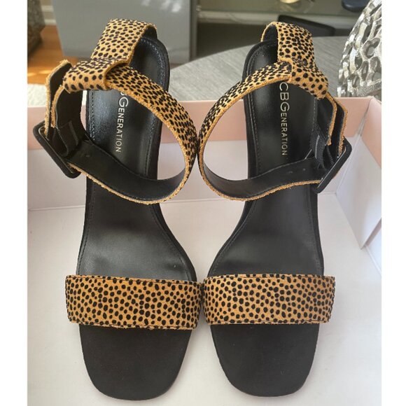 BCBGENERATION CHEETAH - SUEDE CHEETAH PRINT W/SUEDE HEEL SIZE 8.5 - Picture 4 of 9
